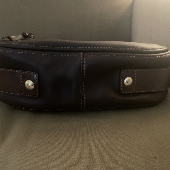 Coach vintage hobo style in deep brown leather - Picture 7 of 9